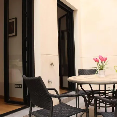 Апартаменты Downtown Jinetes Deluxe With Pool & Free Parking *