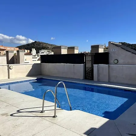 Downtown Jinetes Deluxe With Pool & Free Parking Апартаменты *