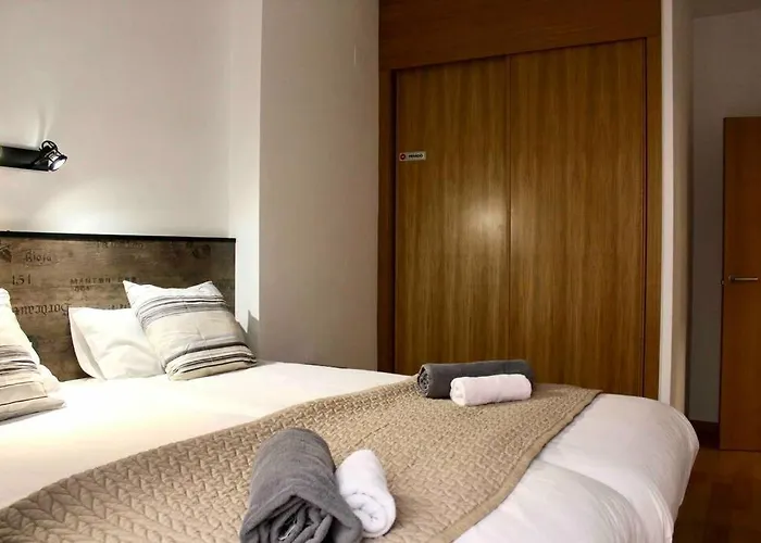 Apartment Downtown Jinetes Deluxe With Pool & Free Parking Málaga